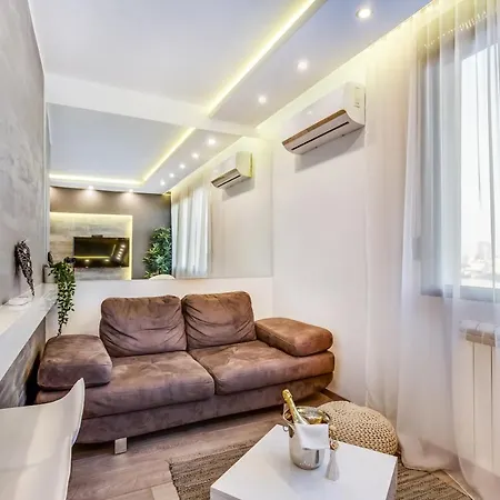 Luxury Boutique City Center Apartments Belgrado Esterno foto