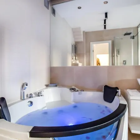 Luxury Boutique City Center Apartments Belgrado Esterno foto